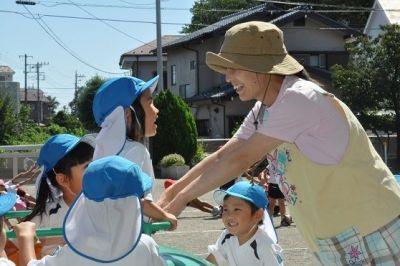 全てのお部屋が園庭に面している・広い園庭でのびのびと遊べる環境の認可保育園