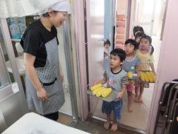 遊びや野菜作りを通して学ぶこと・食育活動を大切にしている認可保育園