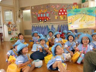 裸足保育を取り入れており、健康的な心と身体作りに力を入れている幼稚園