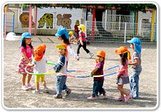 明るく子ども達も先生たちも活動的で元気な環境の幼稚園